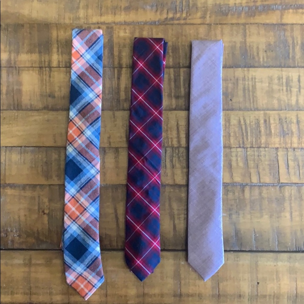NWT Men’s Penguin brand skinny ties